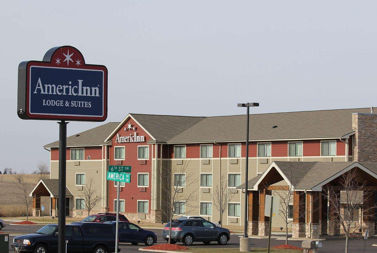 Hotel Americinn By Wyndham Airport