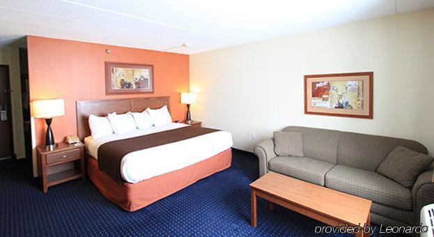 Americinn By Wyndham Airport Hotel