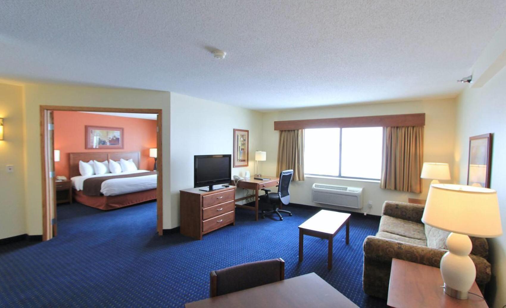 Hotel Americinn By Wyndham Airport