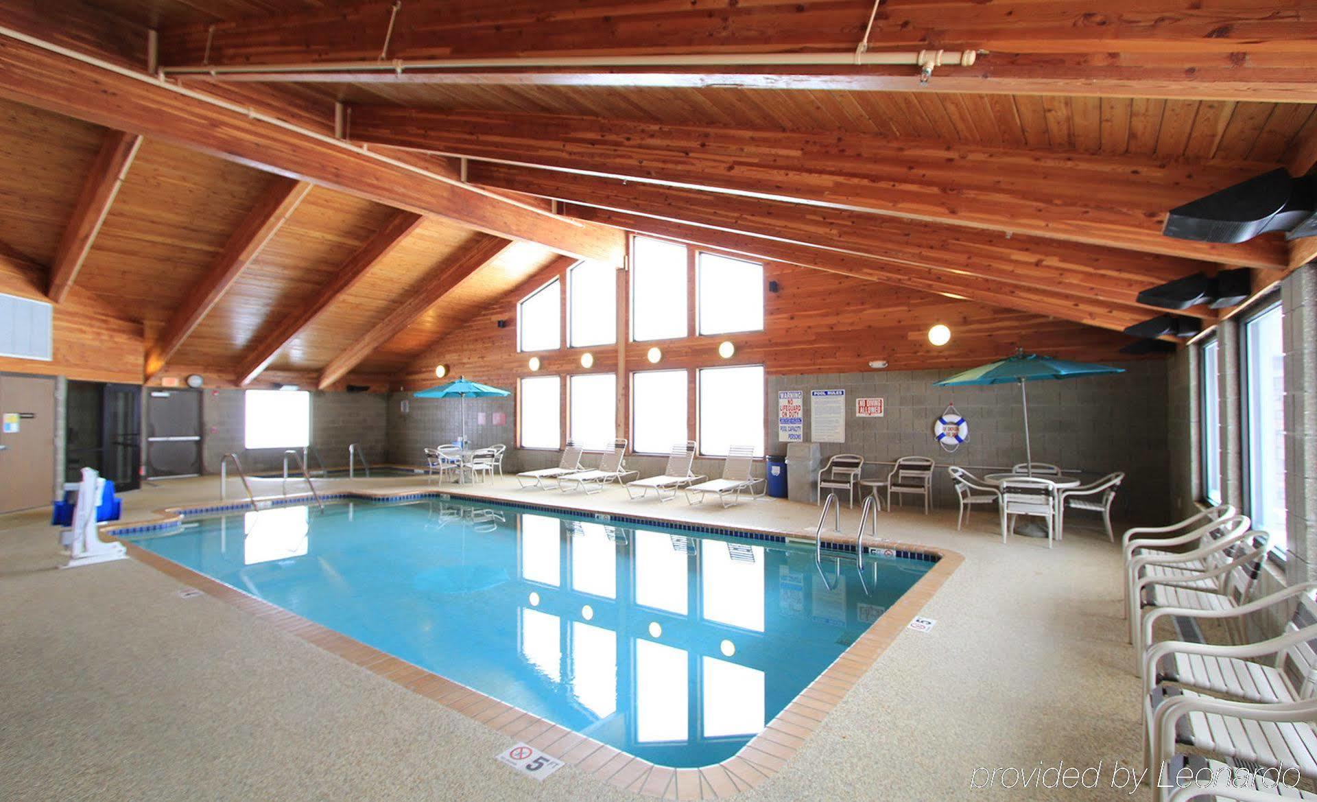 Americinn By Wyndham Airport Hotel