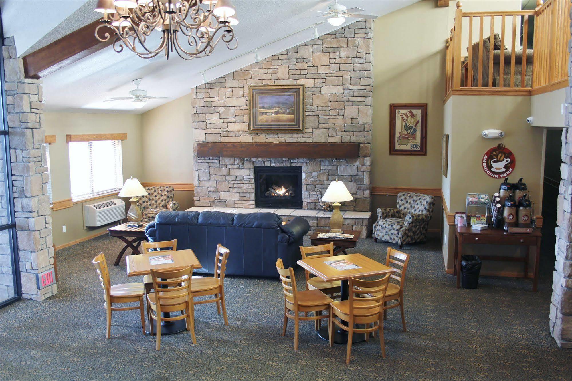 Americinn By Wyndham Airport Cedar Rapids
