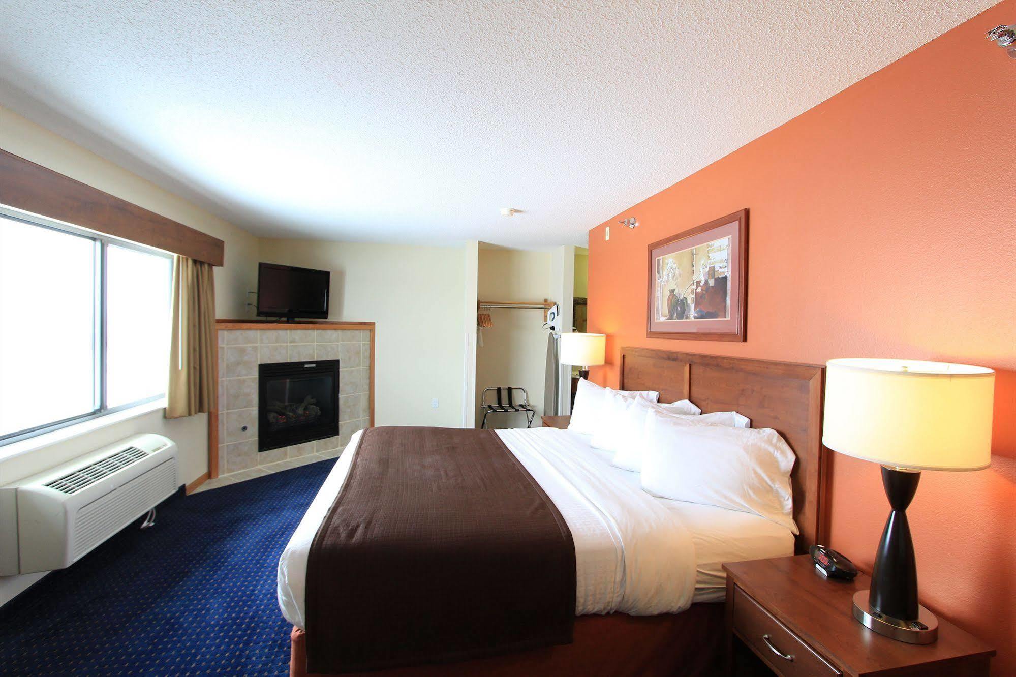 Hotel Americinn By Wyndham Airport Cedar Rapids