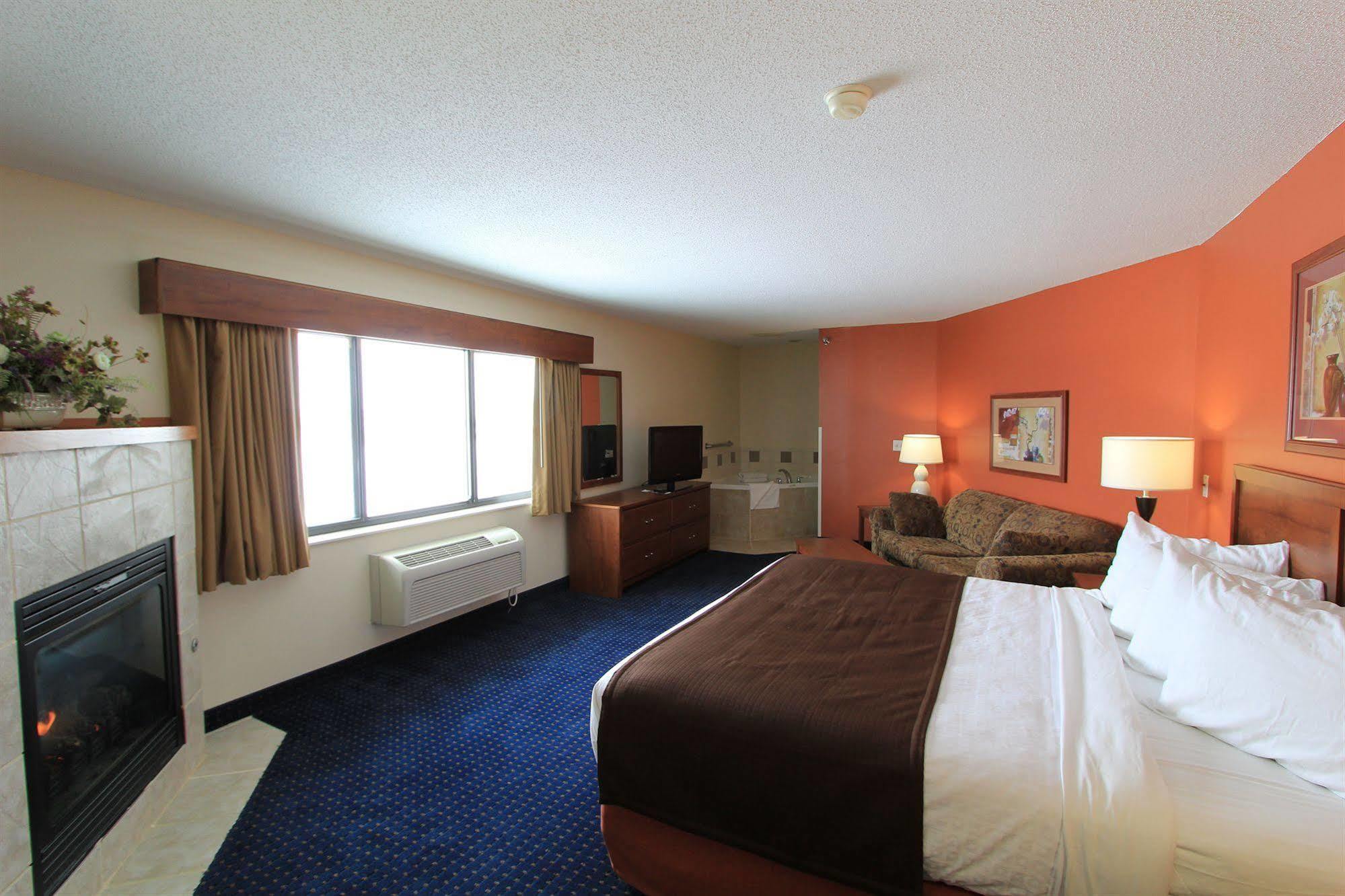Americinn By Wyndham Airport 3*